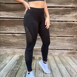 Zyia Black Performance Hi-Rise 7/8 24"